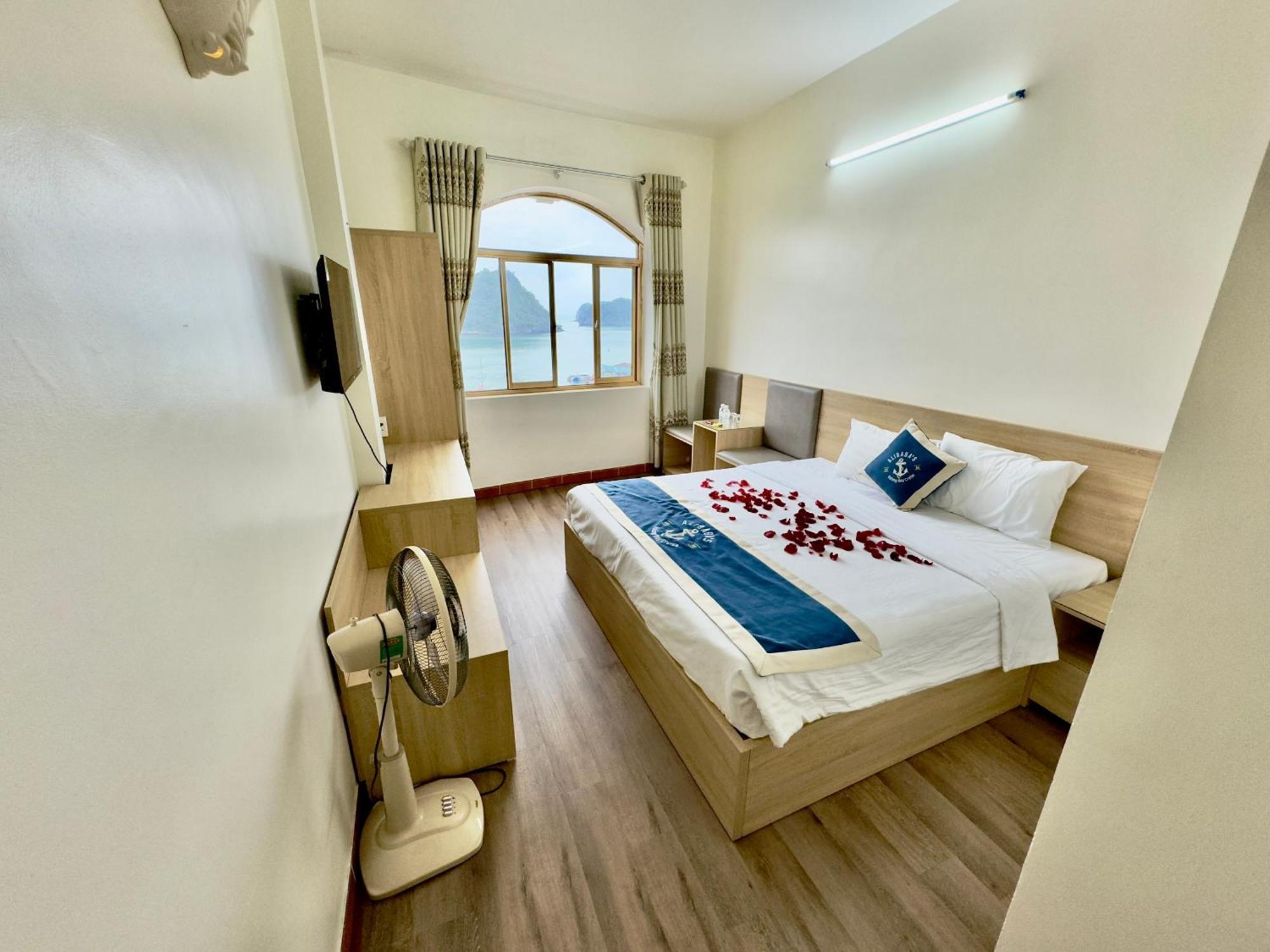 Cat Ba Plaza Hotel Dong Khe Sau Экстерьер фото